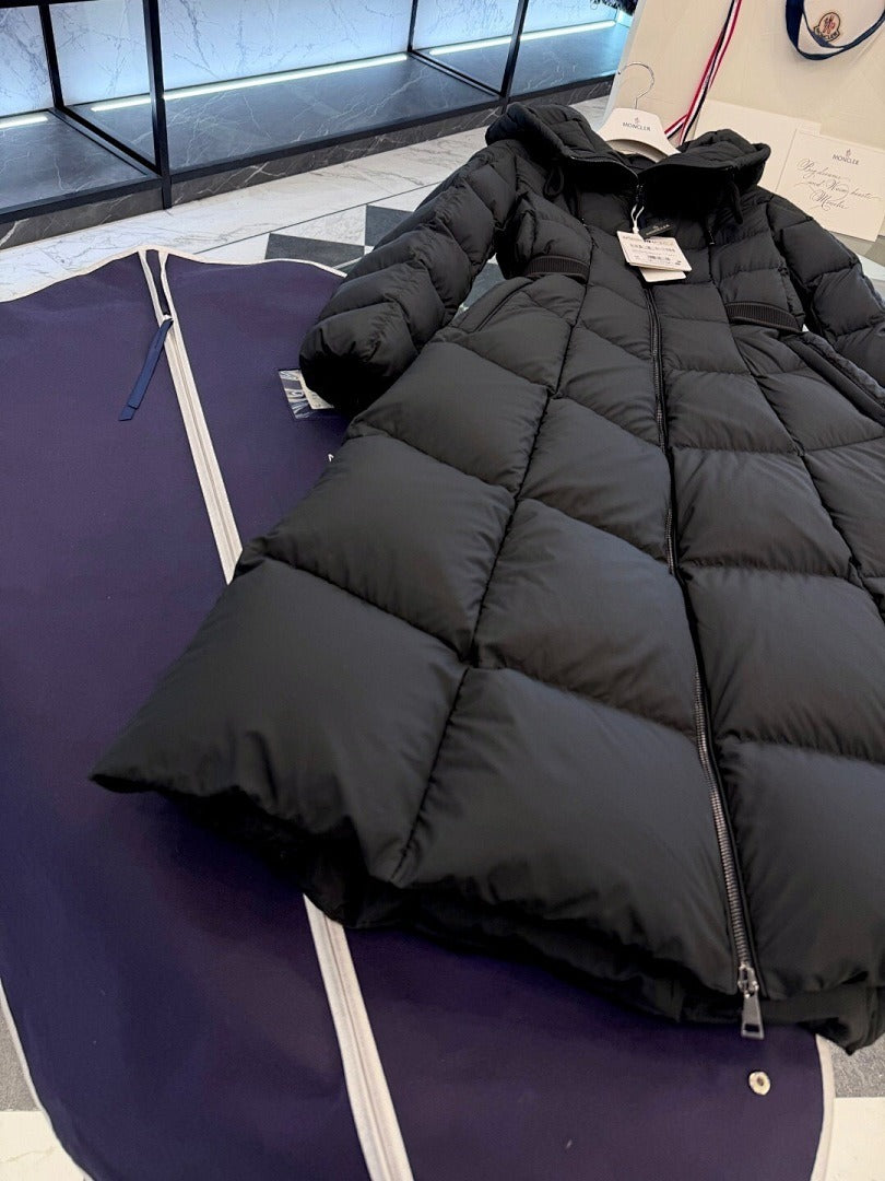Faucon Long White Goose Down Coat Women