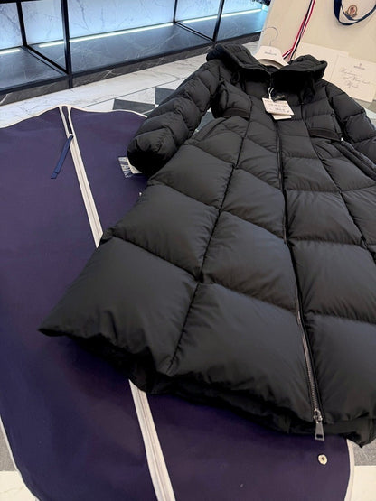 Faucon Long White Goose Down Coat Women
