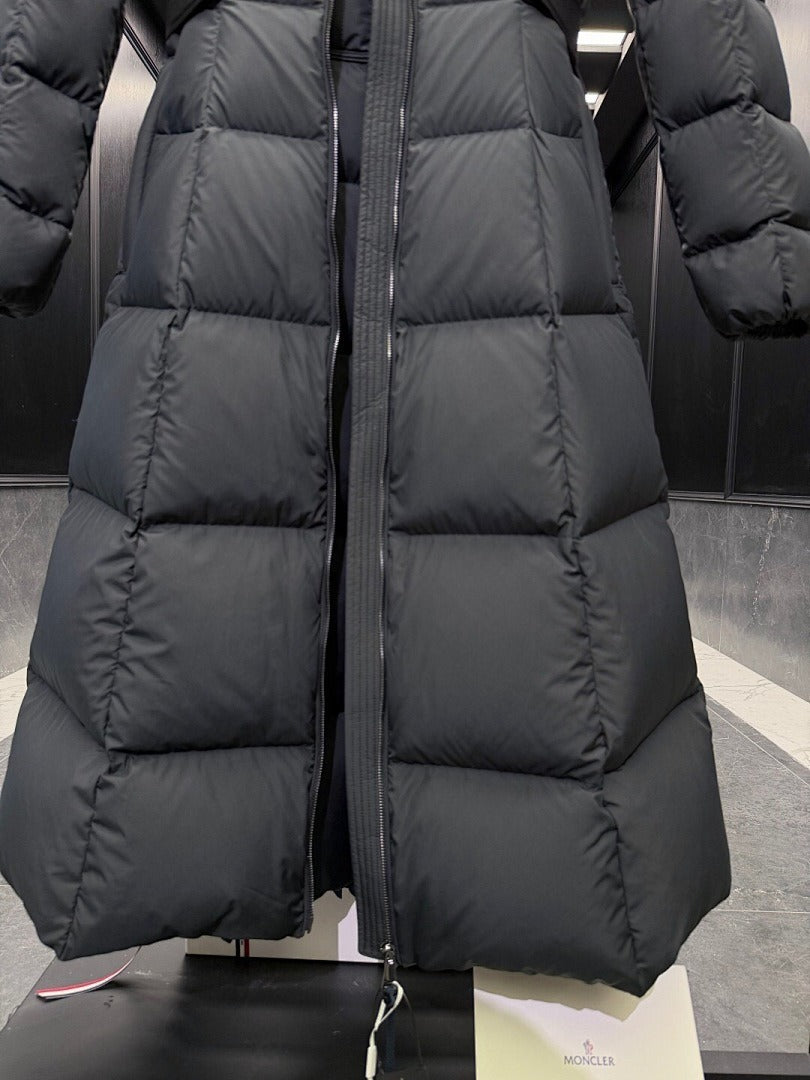 Faucon Long White Goose Down Coat Women